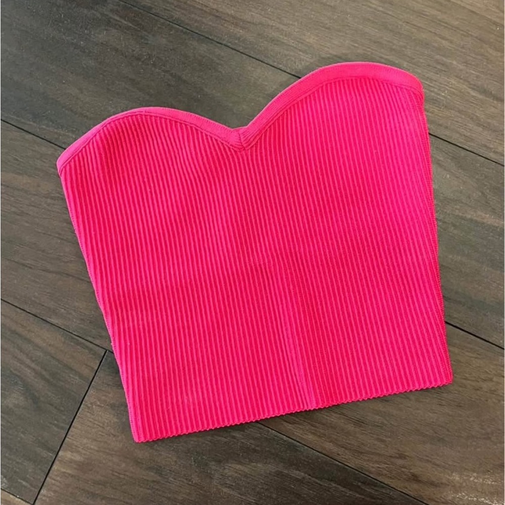 LIMITED EDITION Babaton Pink Sweetheart Sculpt Knit Tube Top